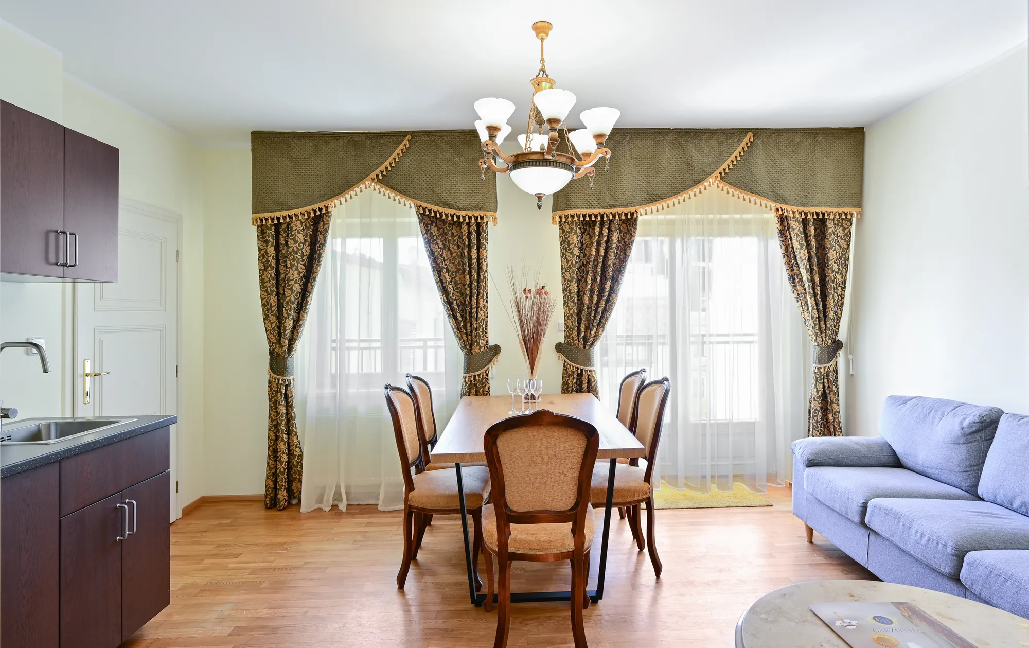 Náhled galerie Apartmán se 3 ložnicemi a balkonem 3